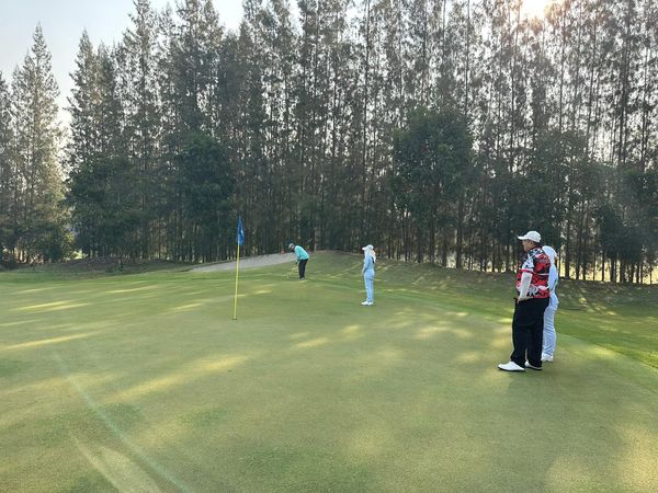 สนามกอล์ฟหริภุญชัย กอล์ฟคลับ 3 people people standing and grass
