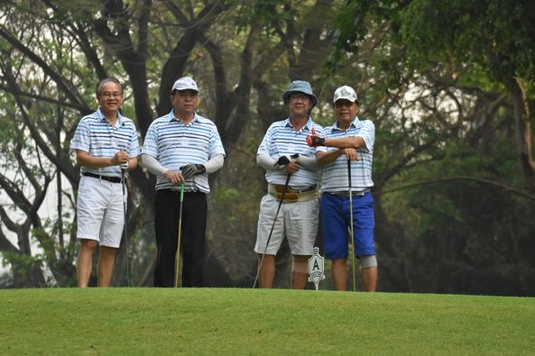 Alpinegolfresort Chiangmai 4 people people standing and outdoors