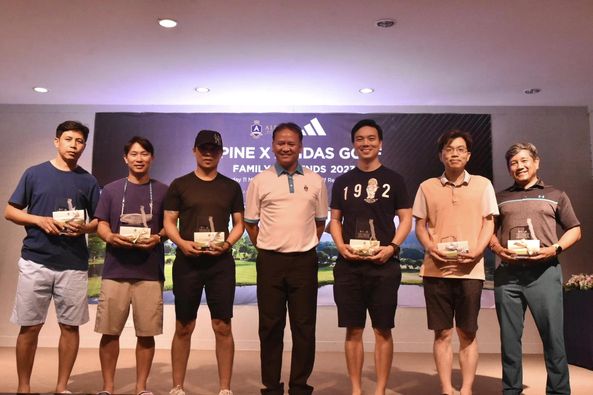 Alpinegolfresort Chiangmai 7 people people standing and indoor