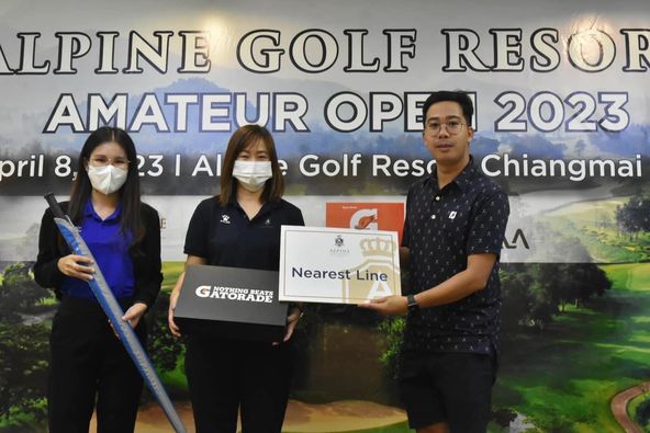 Alpinegolfresort Chiangmai 3 people and people golfing-4