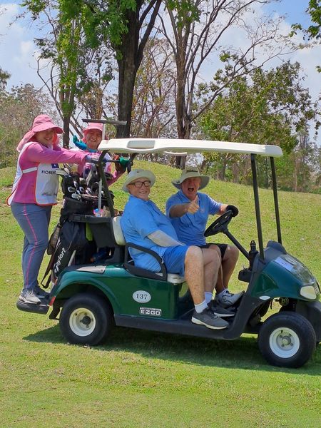 Springfield Royal Country Club 2 people and outdoors