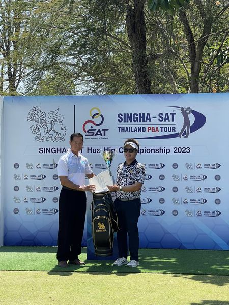 Royal Hua Hin Golf Course 2 people people standing and SINGHA SAT SAT SINGHA SAT THAILAND PGA TOUR SINGHA Hua pionship 2023