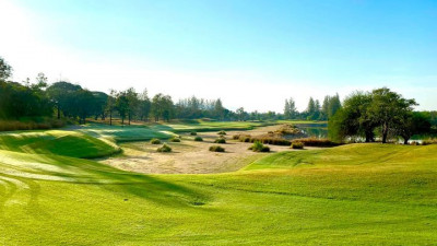 Follow The Sun at Springfield Royal Country Club