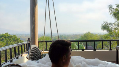 ยกแก๊งไปตีกอล์ฟที่ Springfield Royal Country Club กัน