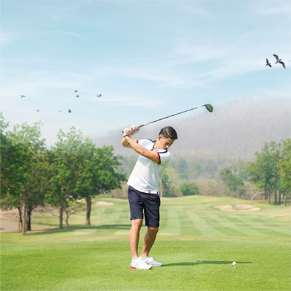 Springfield Royal Country Club nbsp 1 person golfing and golf course