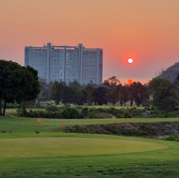Hua Hin Korea Golf Club amp Milpordparadise Hotel nbsp กอล์ฟ สนามกอล์ฟ และ แสงอาทิตย์ลับขอบฟ้า