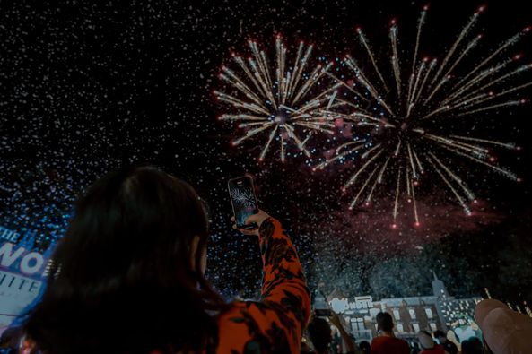 Rancho Charnvee Resort Khaoyai amp CountryClub ที่พักเขาใหญ่ ที่เที่ยวเขาใหญ่ nbsp 4 people fireworks and text