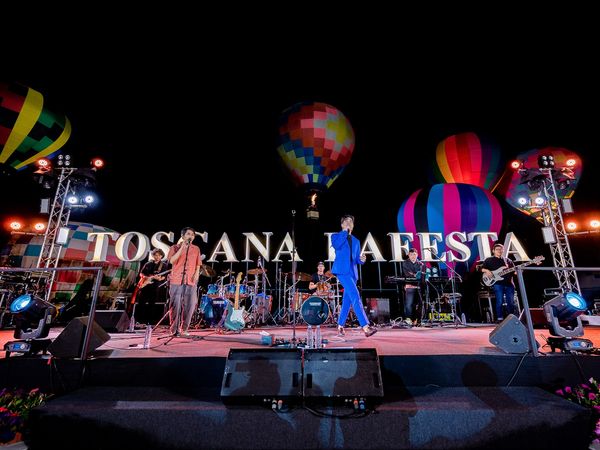 Toscana Valley 6 people balloon and outdoors Toscana Valley 6 people balloon and outdoors