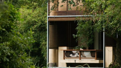 At Kirimaya, you can appreciate nature in every posture any time of the day. Even when you're not ready to get out of your room, you can see yourself in a homely cushion with slouchy pillows while still smiling at the peaceful atmosphere offered by lush g