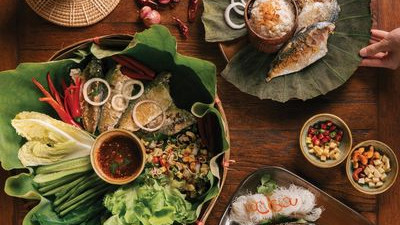 Fish, known as it’s good for your health, has multivitamins that nourish your body. Mackerel fish served with spicy aromatic Thai herbs and organic vegetables, we dedicate and find fine ingredients to serving.