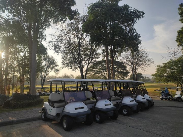 Lake View Resort amp Golf Club 1 person and nature