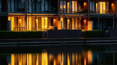 Whether it is day or night, you'll find your moments at Kirimaya surprisingly charming. All the lighting and reflection you're faced with, combined with the beautiful elements of nature, will surely give you a memorable sight that will linger in your mind