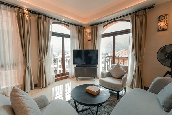 Toscana Valley furniture and living room-3