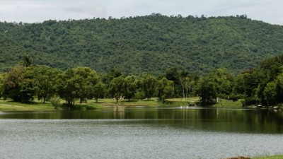 Water is an essence for your time for relaxation at Kirimaya. During your stay, you'll have the chance to bask in the sun in a poolside chair where you can enjoy the view of both our exclusive swimming pool and exquisite natural lake in the midst of tranq