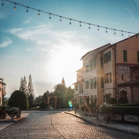 Toscana Valley the Arno River twilight and street