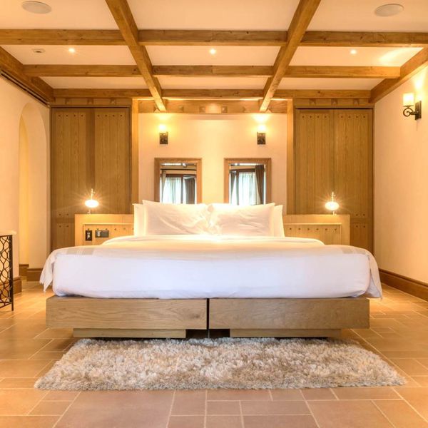 Toscana Valley bed indoors and bedroom