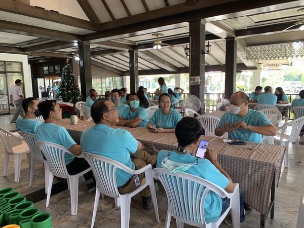 The Emerald Golf Course 2020 13 people and people sitting The Emerald Golf Course 2020 13 people and people sitting