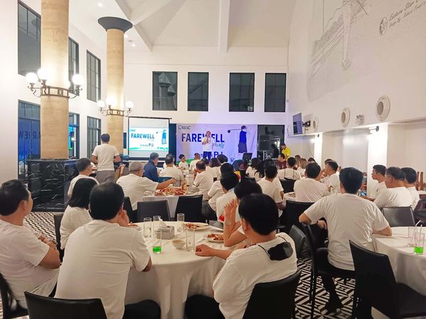 Eastern Star Country Club amp Resort 9 people people standing and indoor Eastern Star Country Club amp Resort 9 people people standing and indoor
