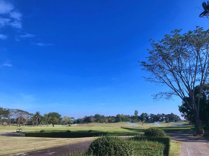 Greenwood Golf Club สนามกอล์ฟ พื้นหญ้า และ ธรรมชาติ Greenwood Golf Club สนามกอล์ฟ พื้นหญ้า และ ธรรมชาติ