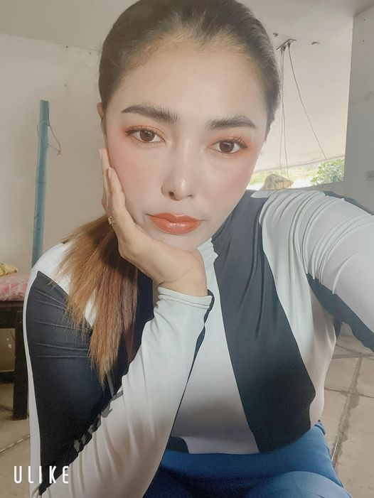 สนามกอล์ฟ Mountain Shadow May be a closeup of 1 person