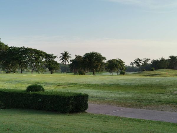Greenwood Golf Club กอล์ฟ รถกอล์ฟ สนามกอล์ฟ และ พื้นหญ้า