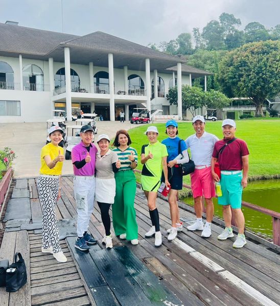 Bangpra Golf Club and Resort 9 people people golfing and golf course