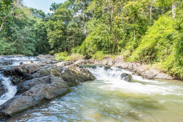 Chatrium Golf Resort Soi Dao Chanthaburi waterfall