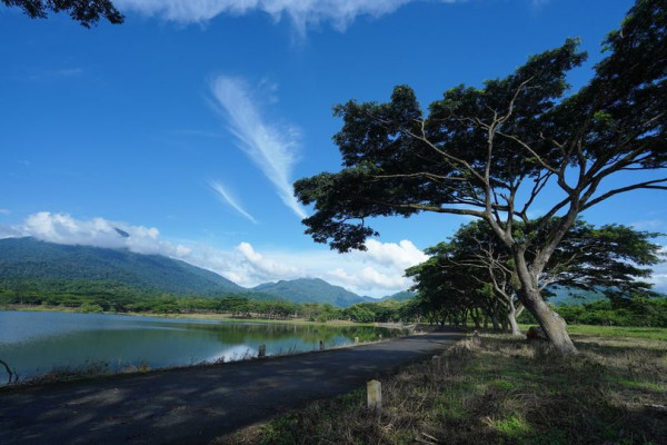 Chatrium Golf Resort Soi Dao Chanthaburi nbsp tree horizon mountain nature cloud crater and lake