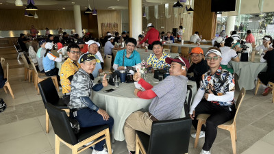 สนามกอล์ฟพัทยาคันทรีคลับ  บริการรับจัดงานเลี้ยงสังสรร หรือชุดอาหารเซ็ตสำหรับ 5 ท่าน และชุดอาหารบุฟเฟ่ต์, อาหารว่าง พร้อมเสริฟคุณลูกค้า หรือท่านใดสนใจจัดการแข่งขันกอล์ฟแบบปิดสนาม สามารถติดต่อแผนกการตลาด  090-9788027 หรือ Line : Pattayacc
