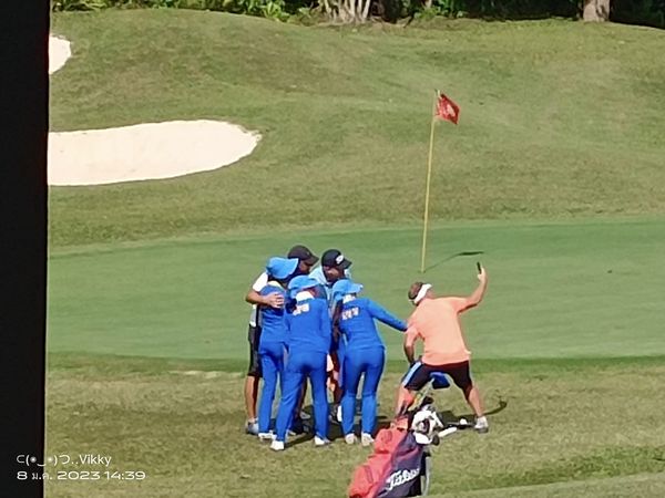 Phuket Country Club 4 people and people playing sports-2