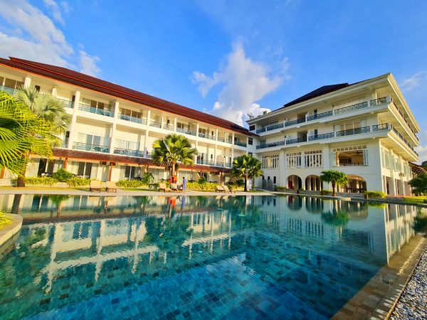 Katathong Golf Resort amp Spa 1 person and pool