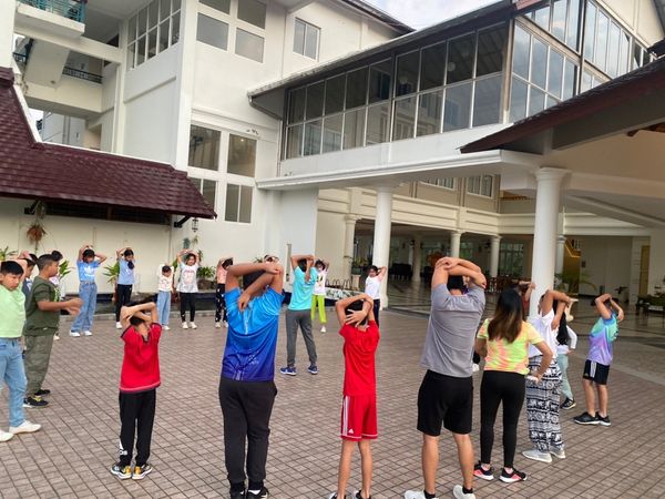 Katathong Golf Resort amp Spa 15 people people standing and outdoors
