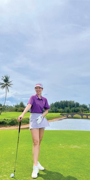 Aquella Golf amp Country Club 1 person golf course and grass