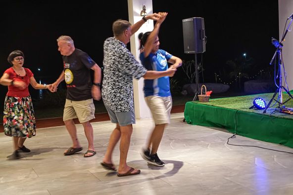 Katathong Golf Resort amp Spa 4 people and people dancing