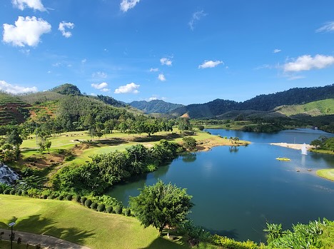 Katathong Golf Resort amp Spa nbsp lake mountain and grass