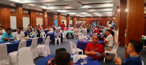 Evergreen Hills Golf Club amp Resort 6 people and table