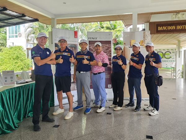 Dancoon Golf Club nbsp 7 people people golfing and FENIX DANCOON HOTE DANCOON